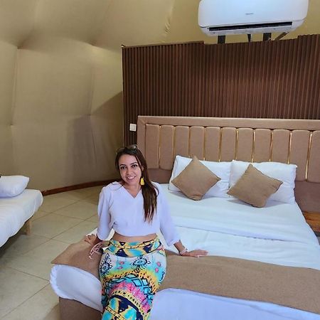 Wadi Rum Eagle Luxury Camp Экстерьер фото