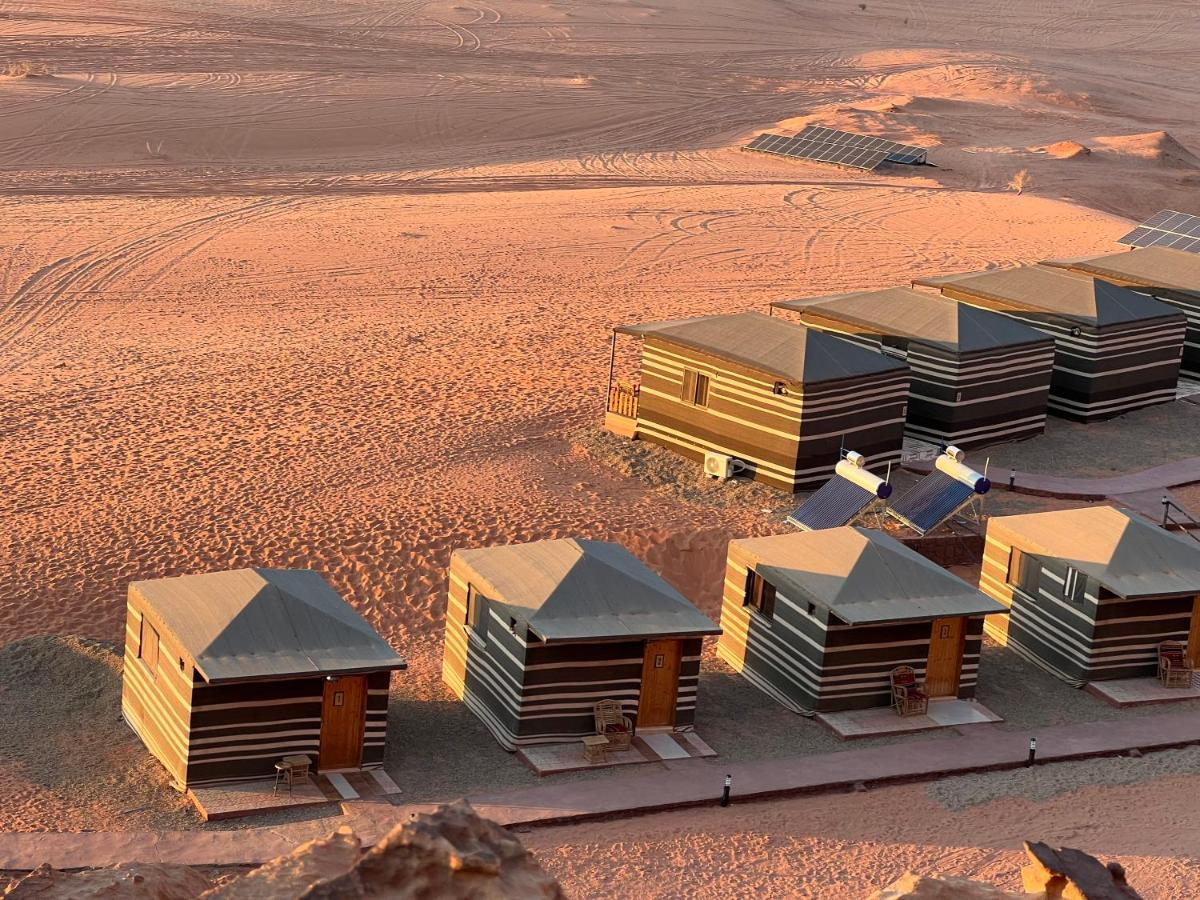 Wadi Rum Eagle Luxury Camp Экстерьер фото