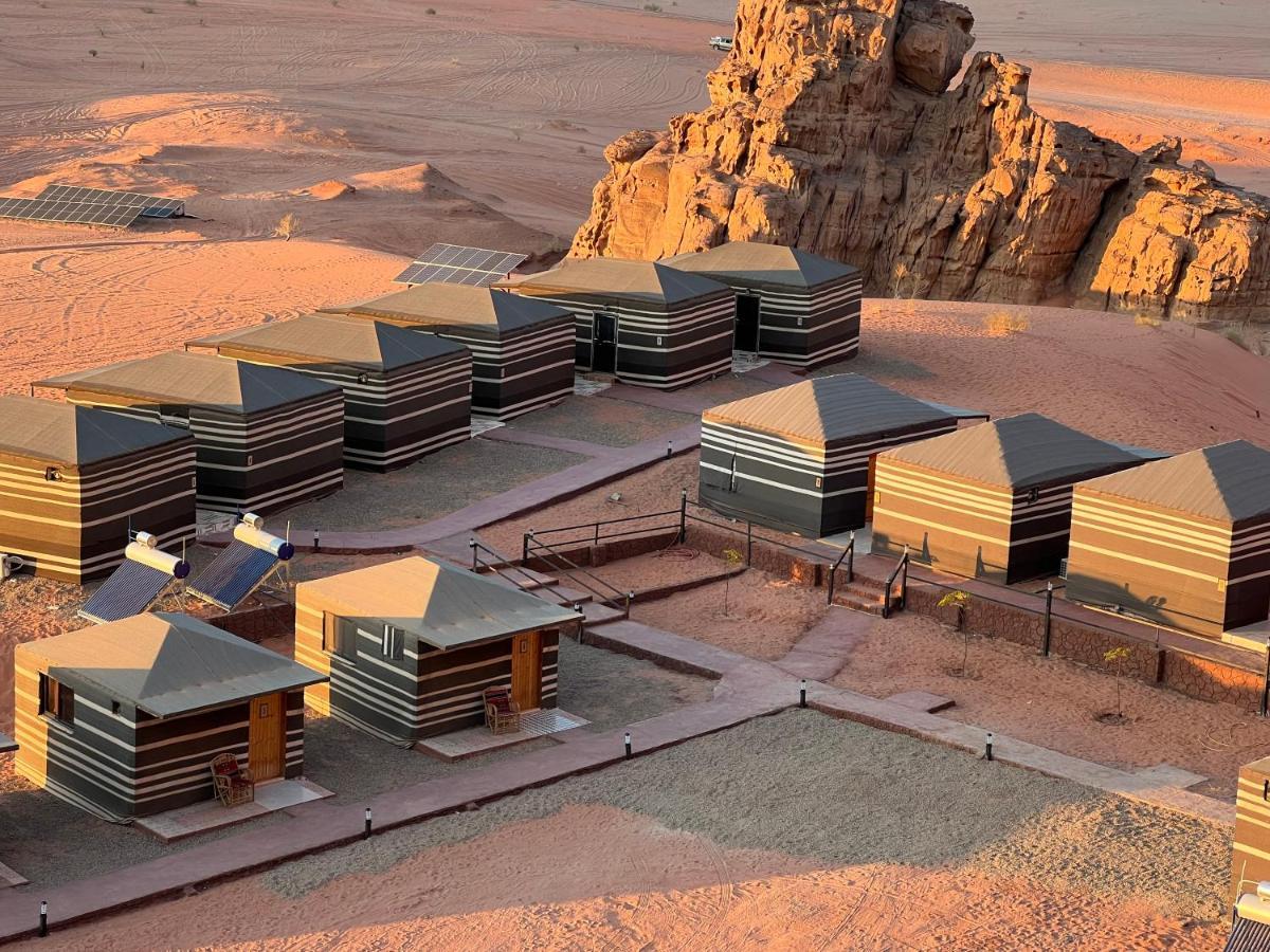 Wadi Rum Eagle Luxury Camp Экстерьер фото