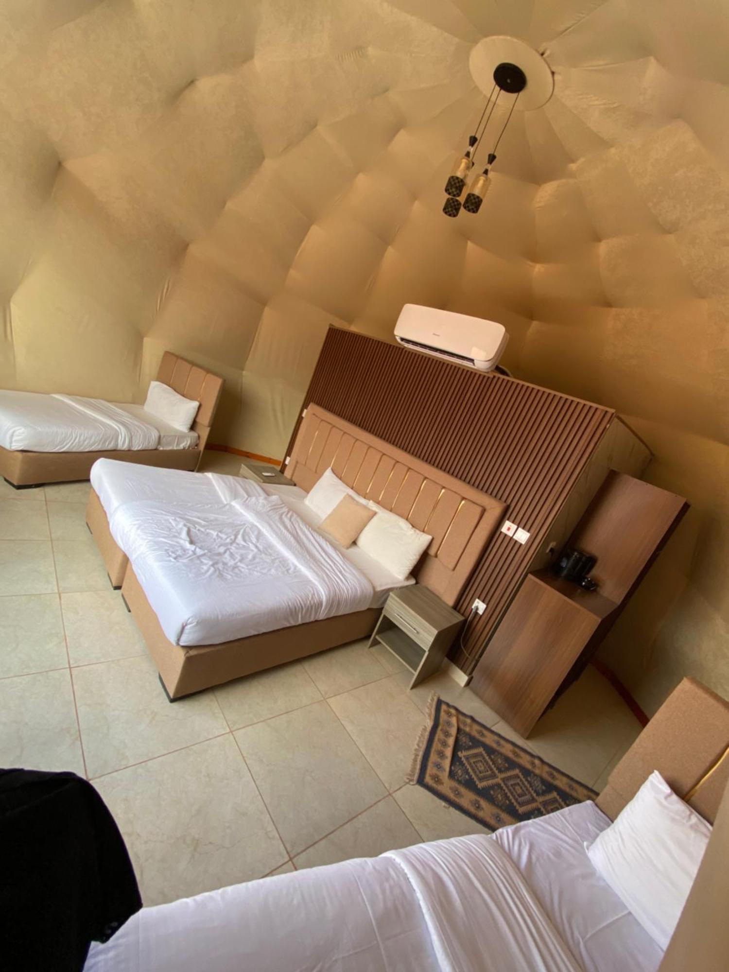 Wadi Rum Eagle Luxury Camp Экстерьер фото