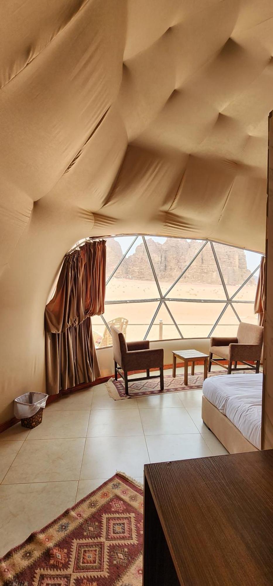 Wadi Rum Eagle Luxury Camp Экстерьер фото