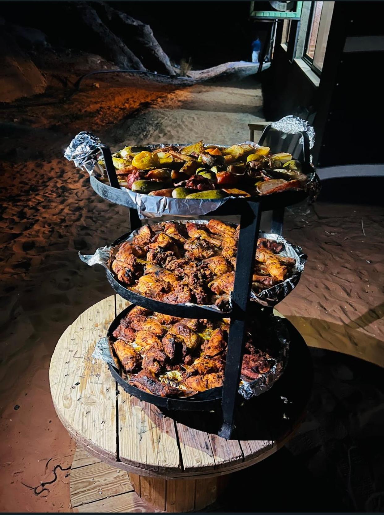 Wadi Rum Eagle Luxury Camp Экстерьер фото